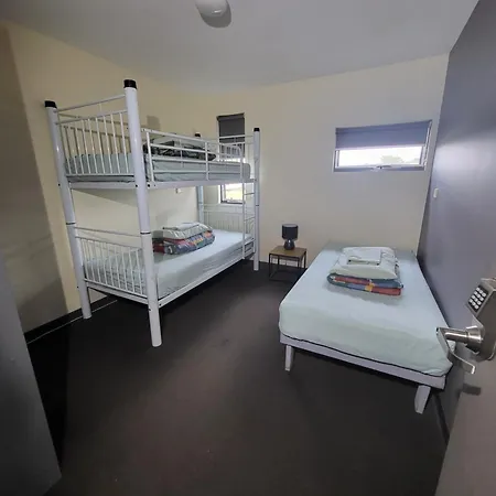 Swansea Backpacker Lodge Room photo