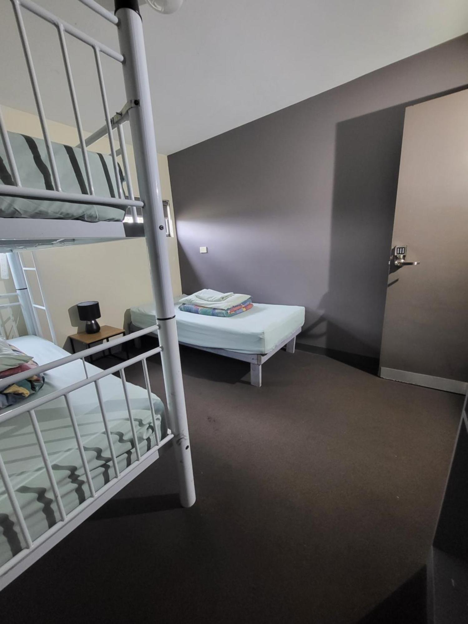 Hostel Swansea Backpacker Lodge *