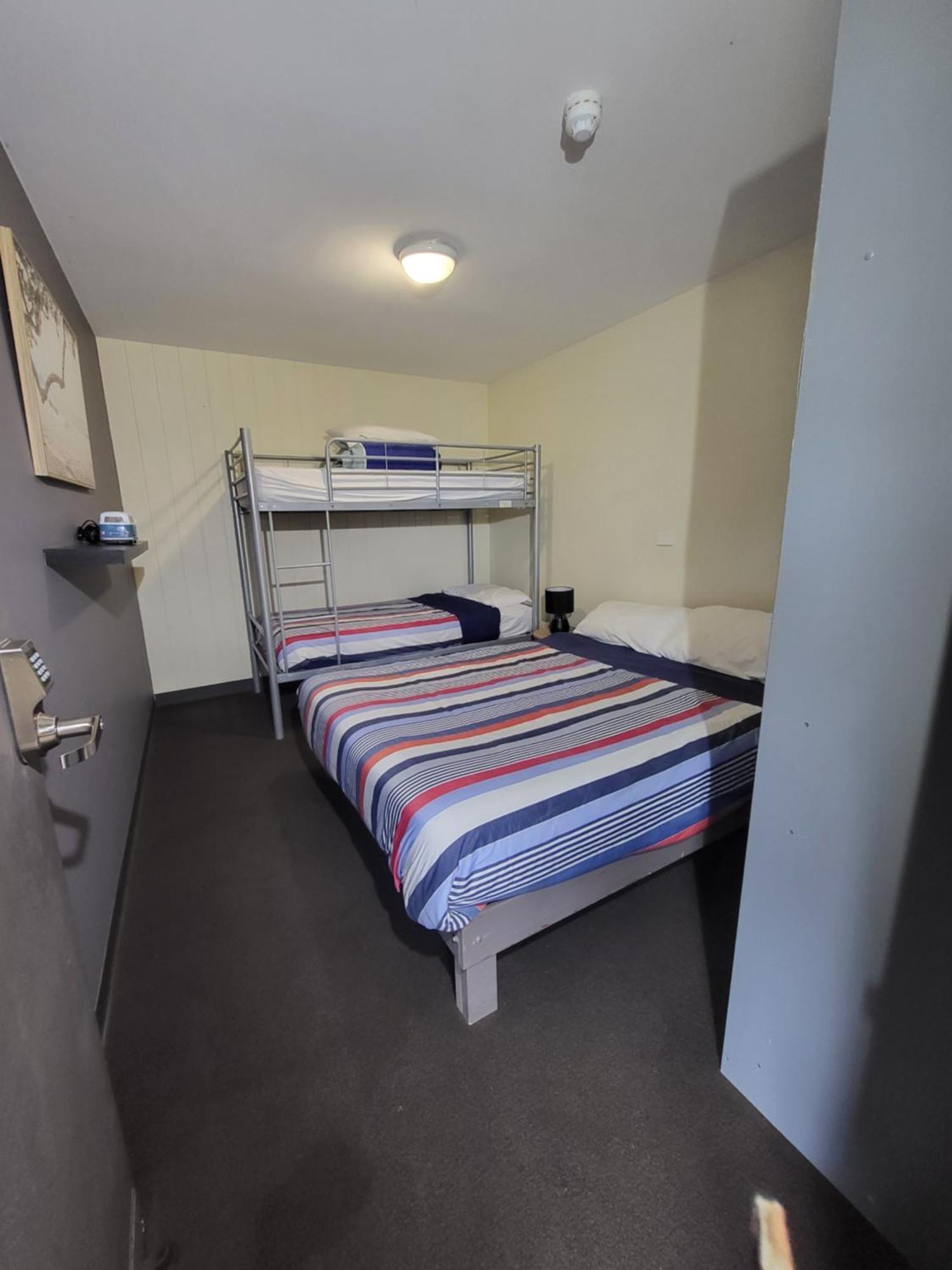 Swansea Backpacker Lodge Swansea