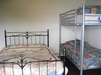 Backpacker Hostel *